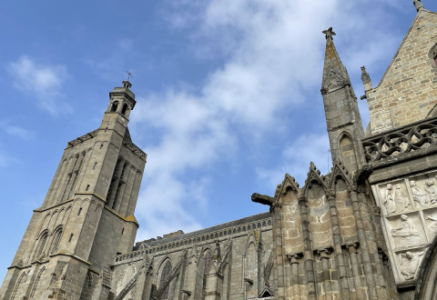 Trésors de Haute Bretagne, cache Dol-de-Bretagne, quelle histoire !